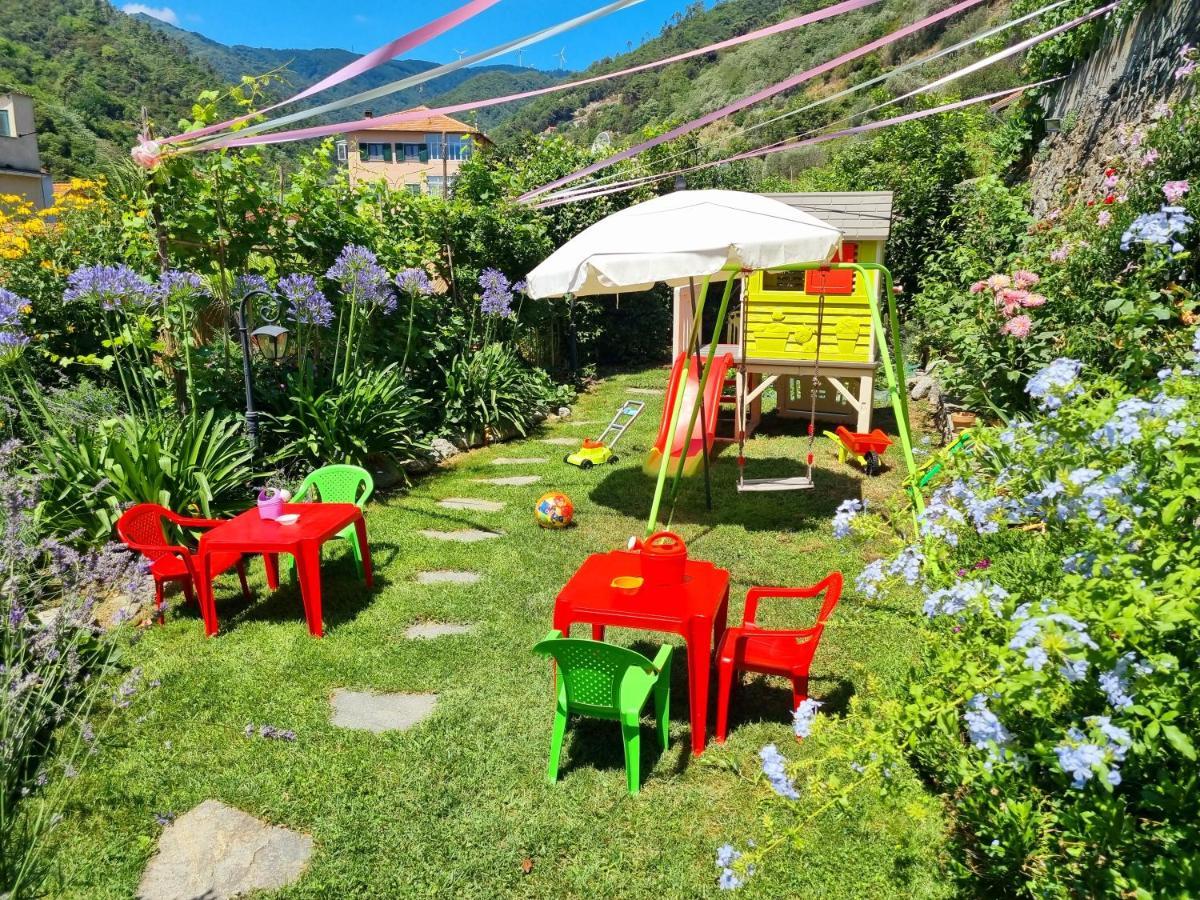 Casa Vacanze Family Albisola Superiore Eksteriør billede